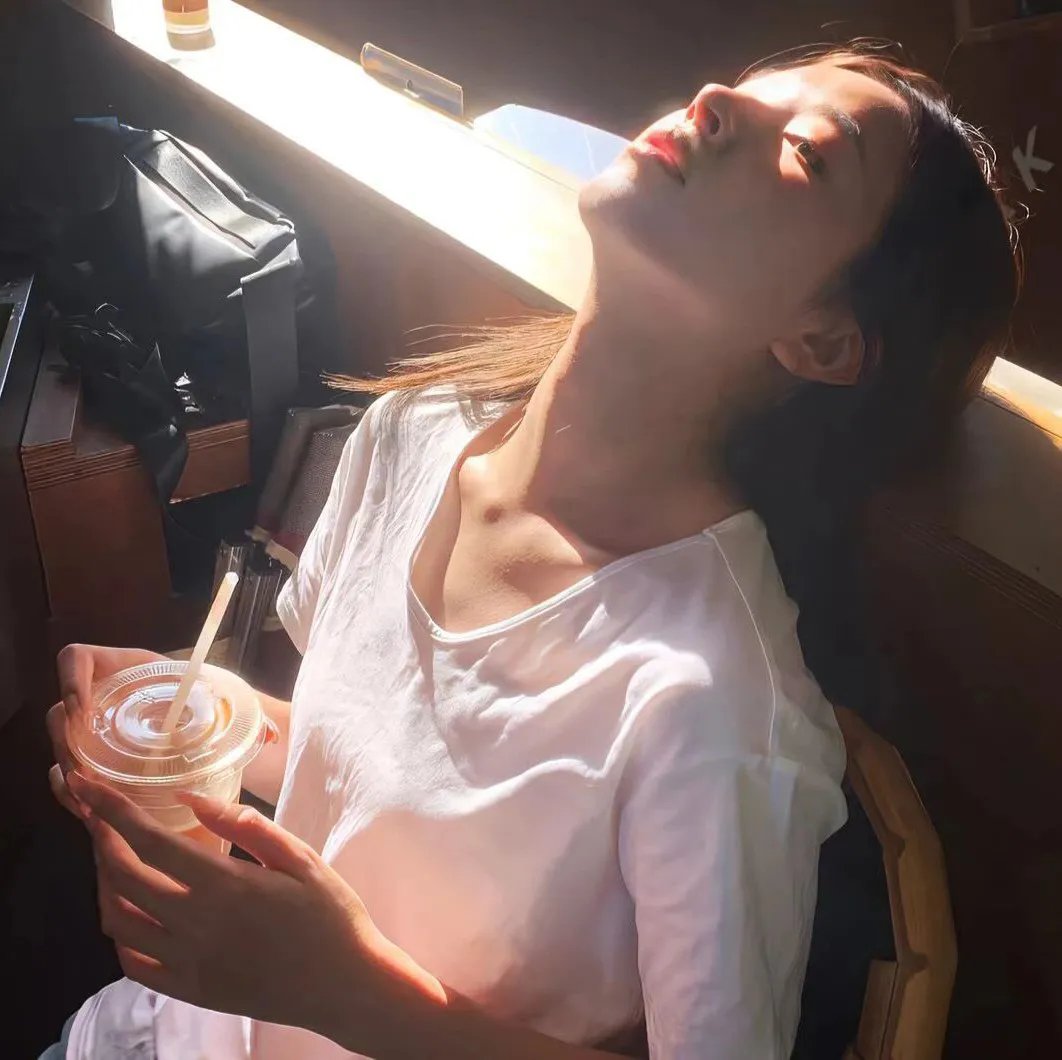 拯救格蕾丝·琼斯